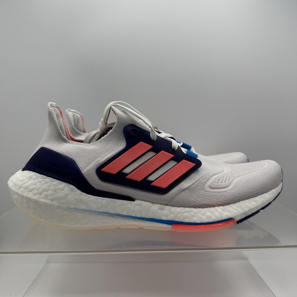 Brand New Adidas Ultraboost 22 GX5589 White Blue Red Shoes Women's Size 11